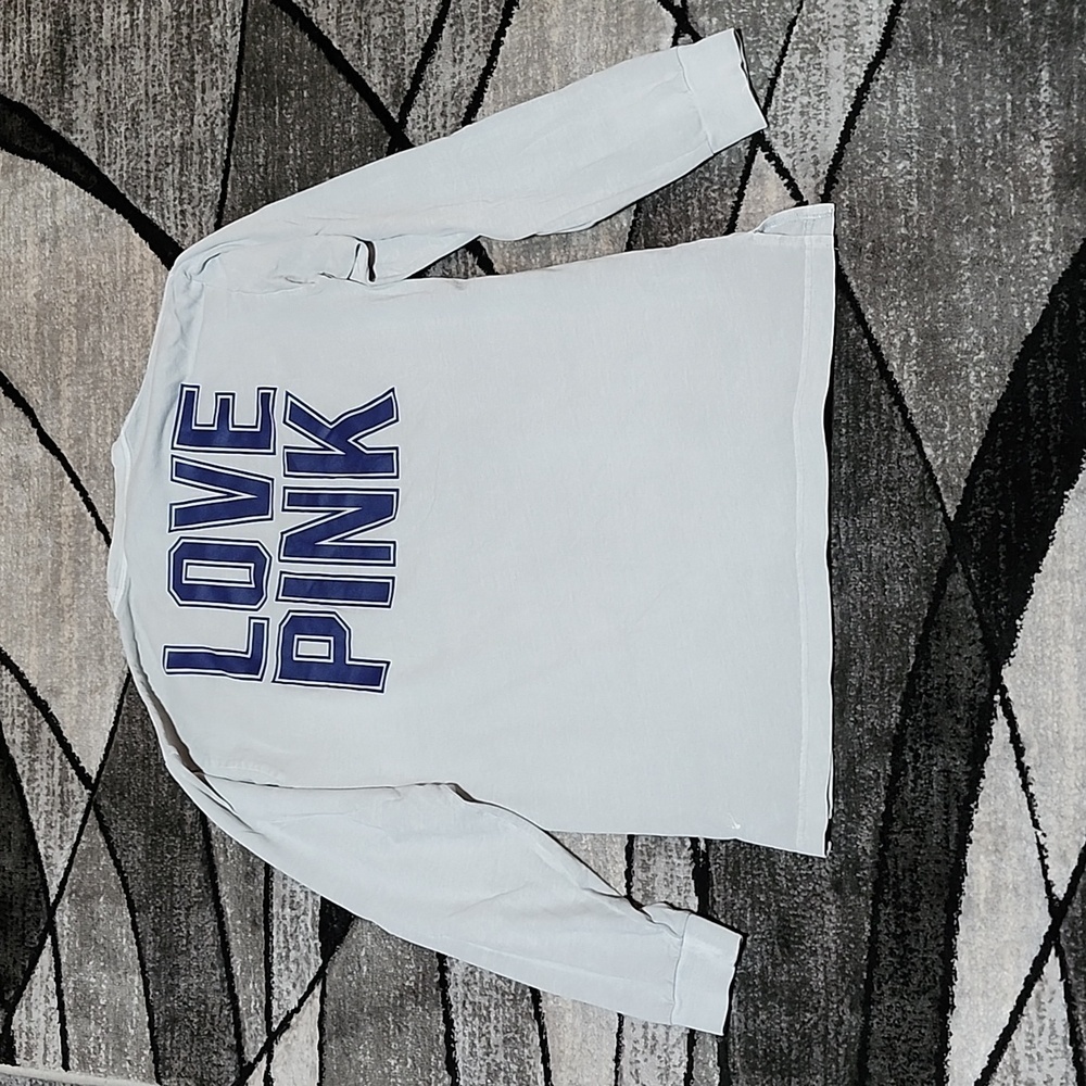 VS PINK 2015 CAMPUS CREW LOGO LONG-SLEEVED TEE-SHIRT